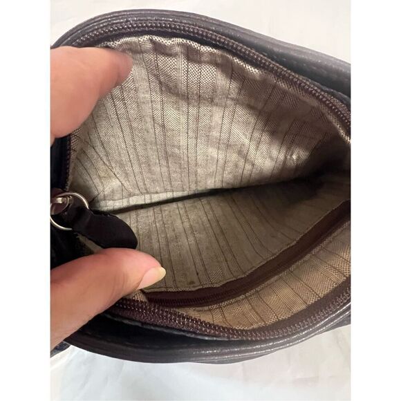 T. Nobile made in Italy brown leather crossbody bag with zipper closure and adju - Picture 7 of 7